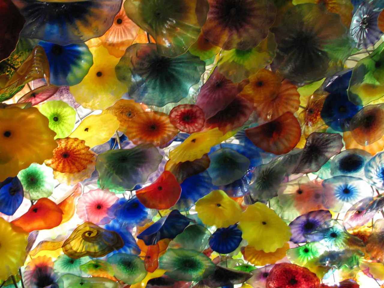 Crafting Tanzaku: Expressing Tanabata Hopes on Vibrant Scrolls