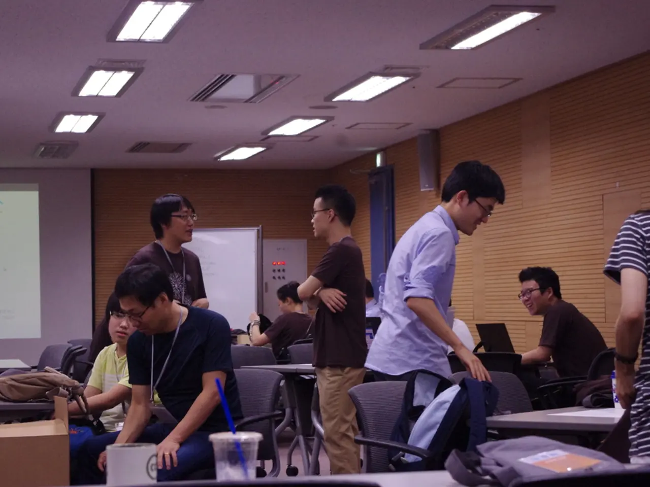 Improve Your English Proficiency with Virtual Study Groups