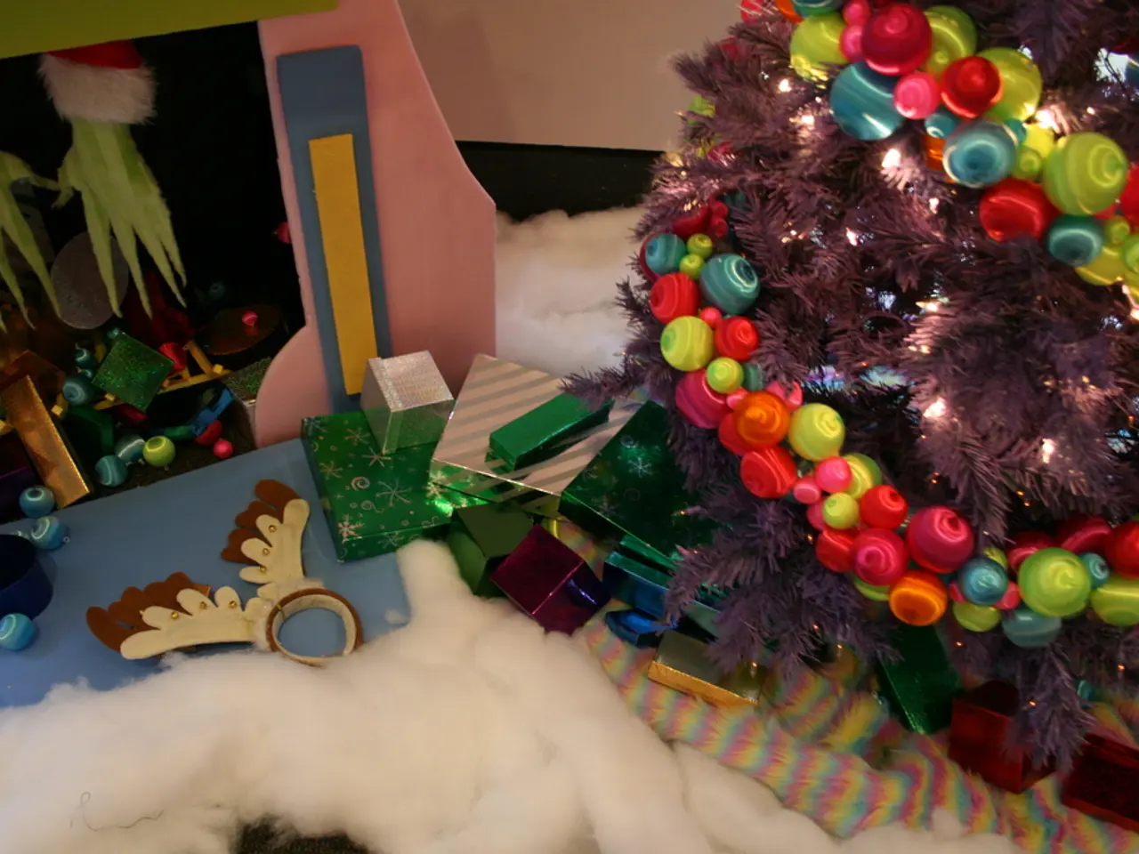 Handmade Christmas Tree Crafting through Sewing Project