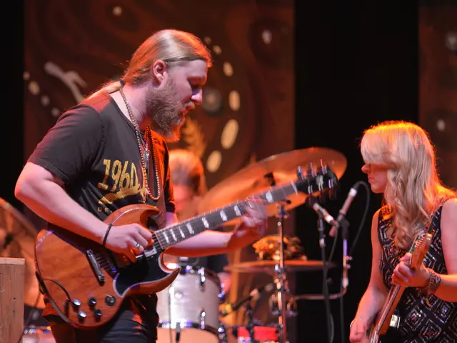 Impact of Jazz on Contemporary Tunes