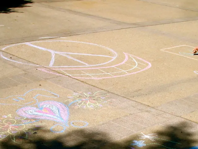 Achieving Qualification as a Surveyor in the United Kingdom: Pros and Cons of Specialization