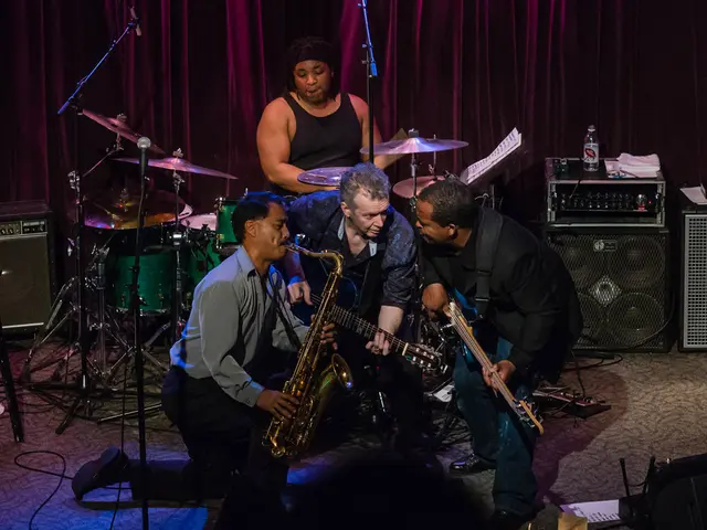 Swift, Uncomplicated Previews of Ableton Live and Logic Pro Tutorials without Charge!