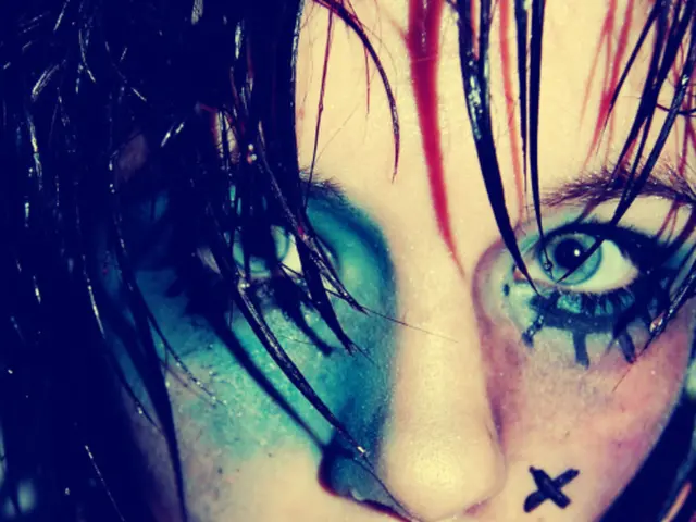 Clogged Skin: Origins, Signs, and Remedies