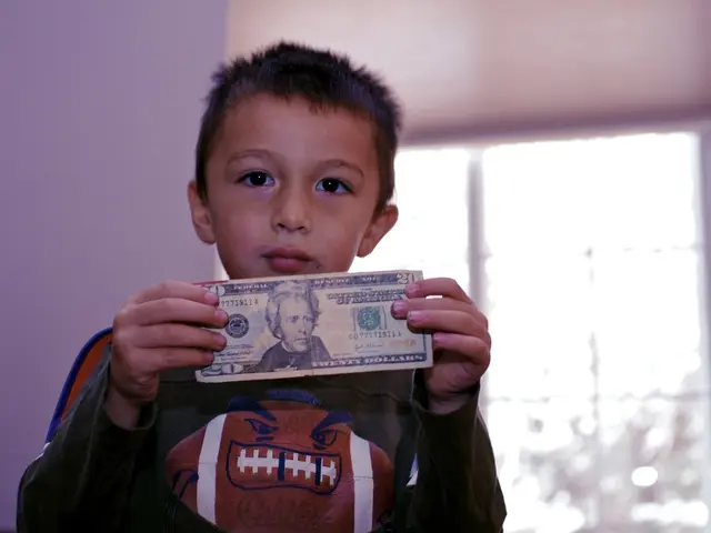 Forty weeks of $50 in hand: The impact of no-strings financial assistance on young lives