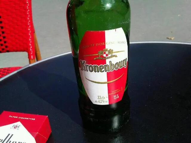 Explore acetaldehyde, the brain-altering chemical linked to alcohol consumption